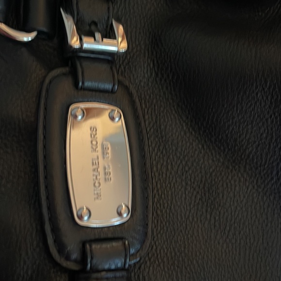 EUC Michael Kors black leather bag - Picture 2 of 7